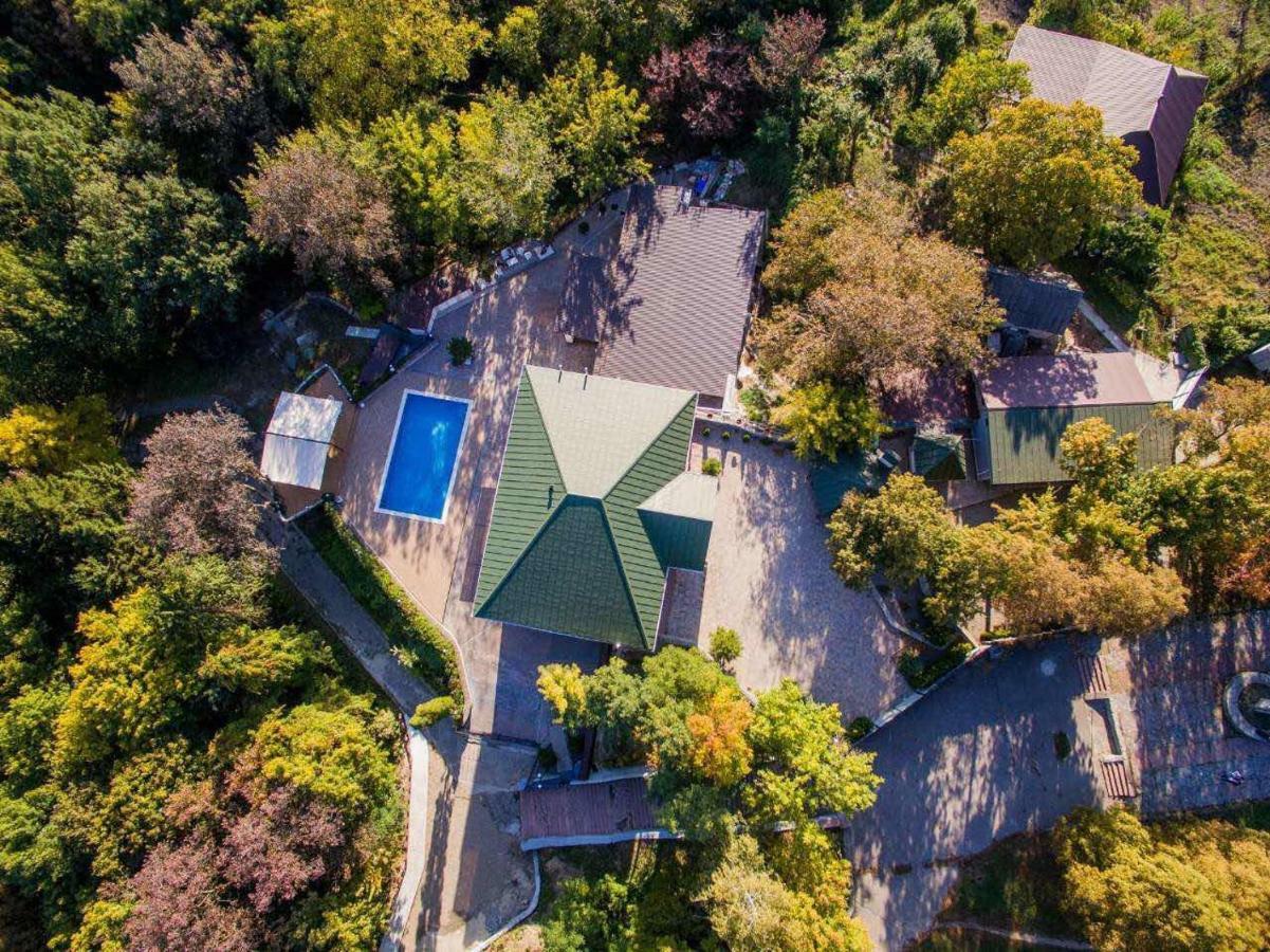 Отельно-Ресторанный Комплекс Златогор Lubny Extérieur photo