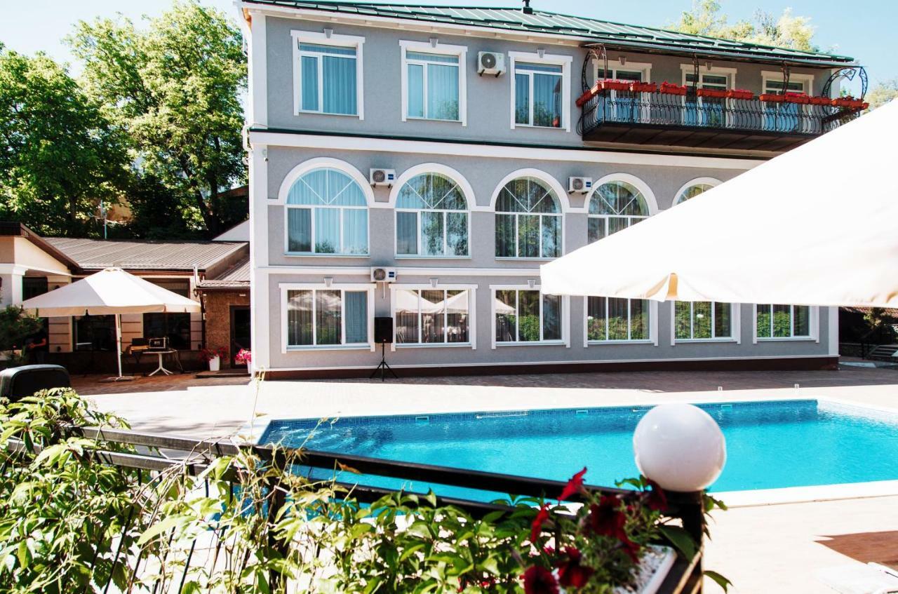 Отельно-Ресторанный Комплекс Златогор Lubny Extérieur photo